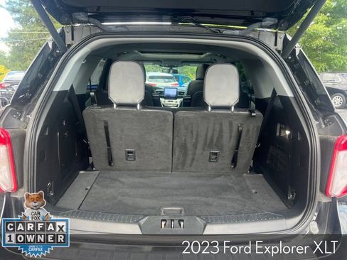 Used 2023 Ford Explorer XLT w/ Equipment Group 202A AWD/4WD image 28