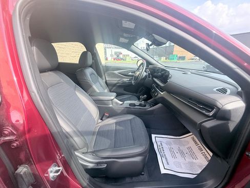 Used 2025 Buick Envista Preferred w/ Convenience I Package image 10