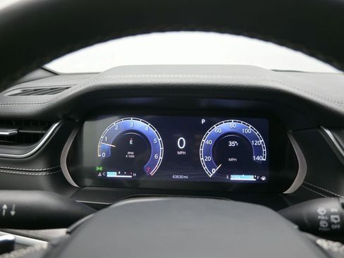 Used 2024 Jeep Grand Cherokee L Limited w/ Luxury Tech Group II image 19