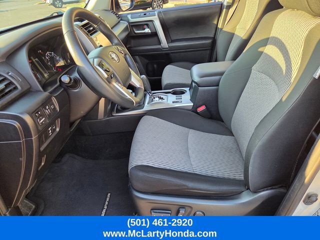 Used 2024 Toyota 4Runner SR5 AWD/4WD image 9