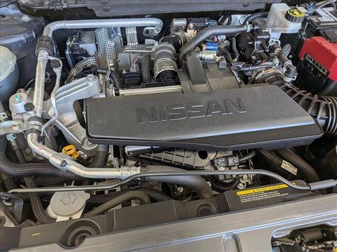 Used 2024 Nissan Rogue S FWD image 28