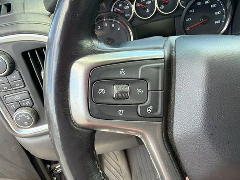Used 2022 Chevrolet Silverado 1500 LT AWD/4WD image 17