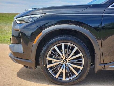 Used 2023 INFINITI QX60 Sensory w/ Cargo Package AWD/4WD image 13
