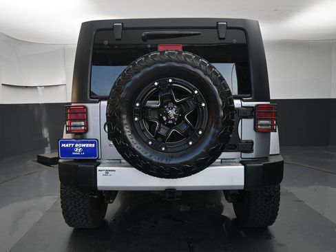 Used 2013 Jeep Wrangler Unlimited Sahara w/ Dual Top Group image 17
