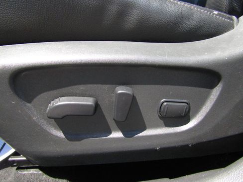 Used 2020 Nissan Rogue SL image 12