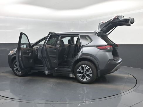 Used 2023 Nissan Rogue SV w/ SV Premium B Package image 51