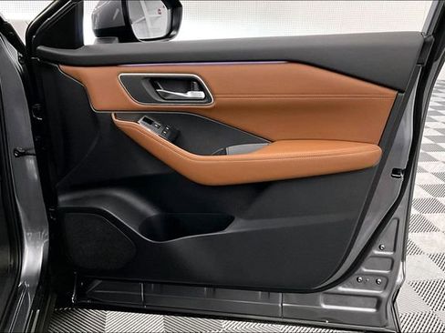 New 2026 Nissan Rogue Platinum w/ Platinum Premium Package image 36