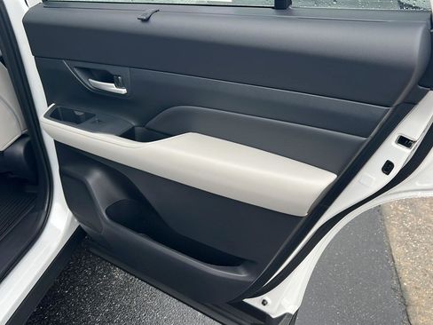 New 2026 Toyota Grand Highlander Limited image 17