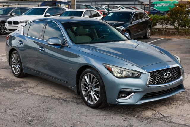 Used 2018 INFINITI Q50 Luxe w/ Cargo Package (L95) RWD image 16