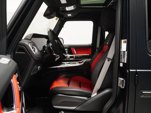 Certified 2025 Mercedes-Benz G 63 AMG 4MATIC image 12