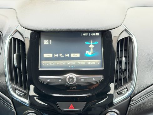 Used 2017 Chevrolet Cruze Premier image 50