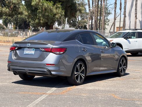 Used 2020 Nissan Sentra SR FWD image 3