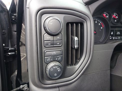 Used 2025 Chevrolet Silverado 1500 Custom Trail Boss image 36