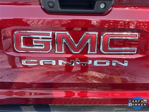 Used 2025 GMC Canyon AT4 image 39