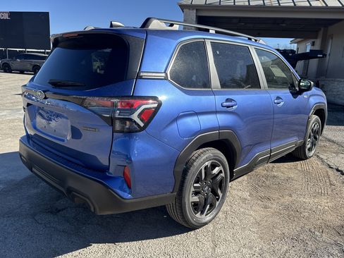 New 2025 Subaru Forester Premium image 3
