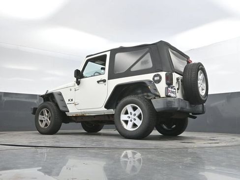 Used 2008 Jeep Wrangler X AWD/4WD image 34