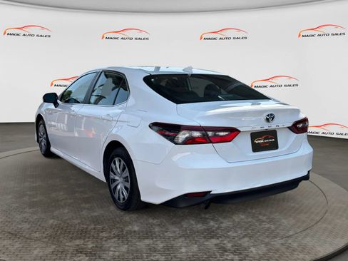 Used 2021 Toyota Camry LE w/ Cold Weather Package FWD image 8