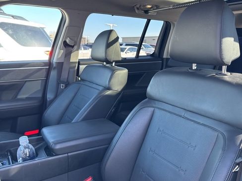 Used 2024 Hyundai Santa Fe Limited image 6