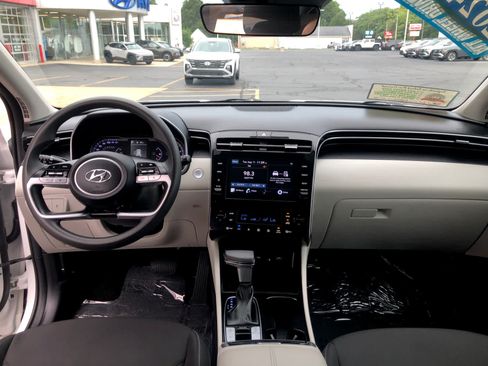 Certified 2024 Hyundai Tucson SEL AWD/4WD image 22