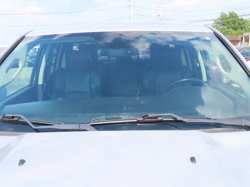 Used 2018 RAM 1500 Laramie RWD image 32