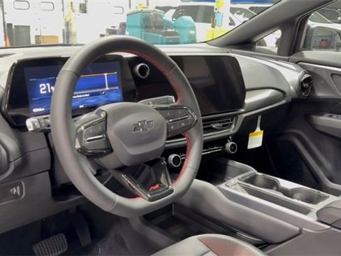 New 2026 Chevrolet Equinox EV RS image 9