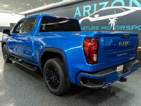 Used 2022 GMC Sierra 1500 Elevation w/ LPO, Elevation Black Package image 10