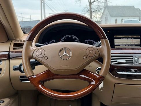 Used 2012 Mercedes-Benz S 550 image 22