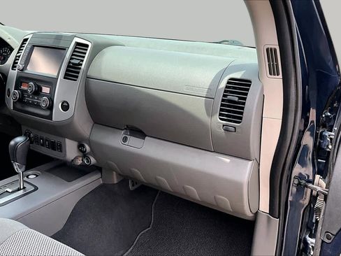 Used 2020 Nissan Frontier SV w/ Midnight Edition Floor Mats AWD/4WD image 18