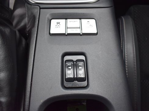 Used 2024 Toyota GR86 Premium RWD image 15