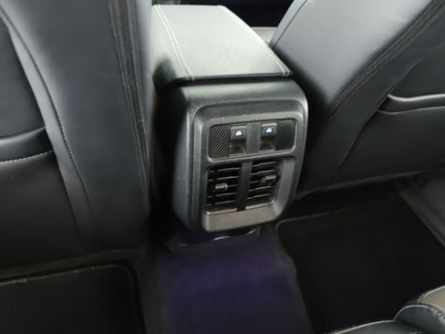 Used 2025 Ford Bronco Outer Banks image 23