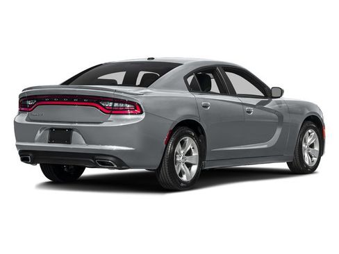 Used 2016 Dodge Charger SE w/ Blacktop Package RWD image 2