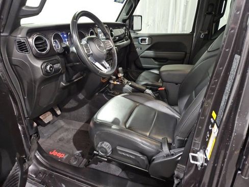 Used 2021 Jeep Wrangler Unlimited Sahara image 12