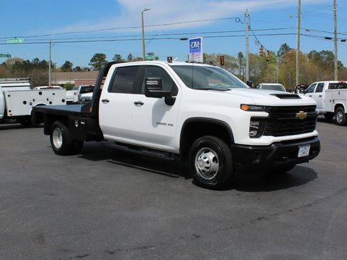 Used 2024 Chevrolet Silverado 3500 W/T w/ WT Convenience Package image 8