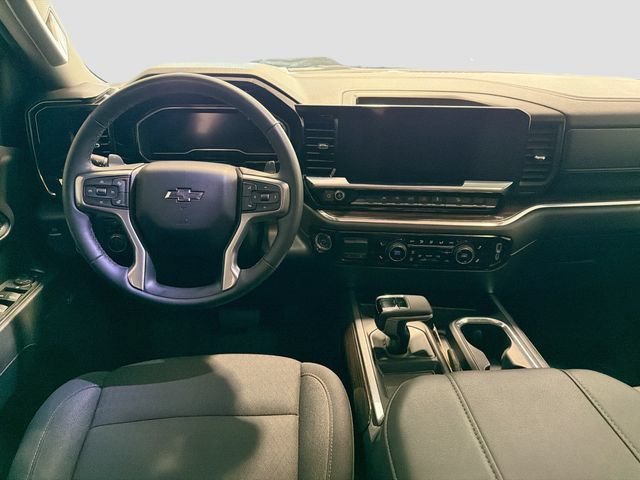 Used 2025 Chevrolet Silverado 1500 LT Trail Boss w/ Convenience Package II AWD/4WD image 22
