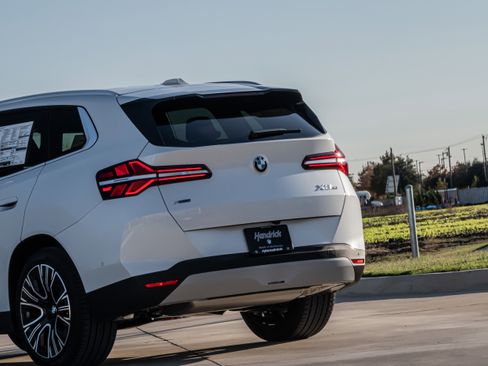 New 2026 BMW X3 xDrive30 w/ Convenience Package image 6