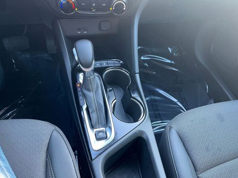 Used 2025 Buick Encore GX Preferred image 39