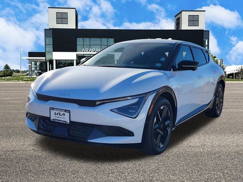 New 2025 Kia EV6 Wind image 4