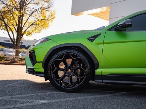 Used 2024 Lamborghini Urus Performante image 11