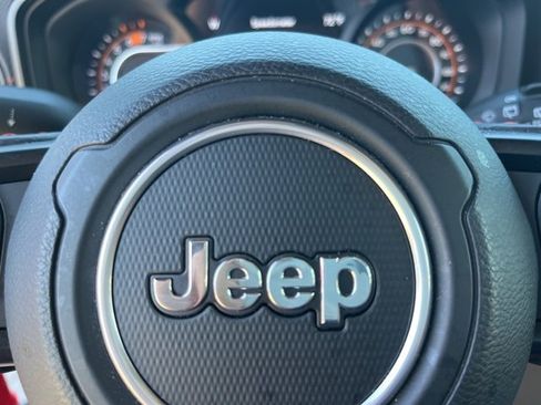 Used 2024 Jeep Wrangler Unlimited Rubicon 392 image 36