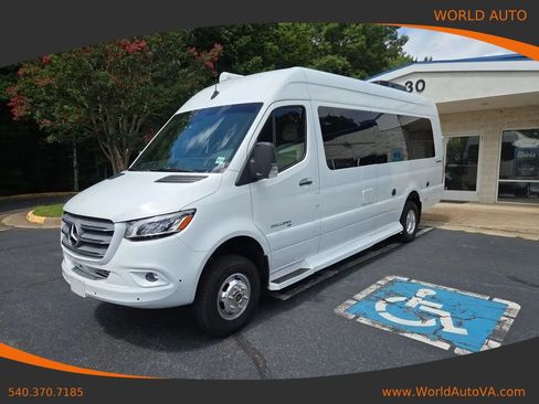 Used 2020 Mercedes-Benz Sprinter 3500 image 1