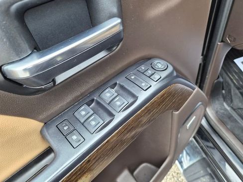 Used 2019 GMC Sierra 2500 Denali w/ Duramax Plus Package AWD/4WD image 13