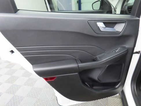 Used 2023 Ford Escape SE image 54