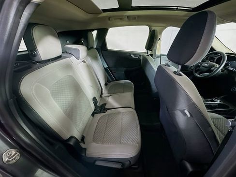 Used 2020 Ford Escape SE image 28