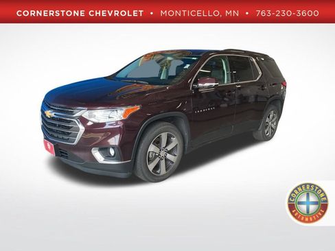 Used 2019 Chevrolet Traverse LT w/ LT Premium Package AWD/4WD image 1