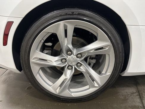 Used 2023 Chevrolet Camaro LT w/ Technology Package image 31