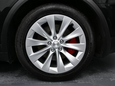 Used 2021 Tesla Model X Performance image 11