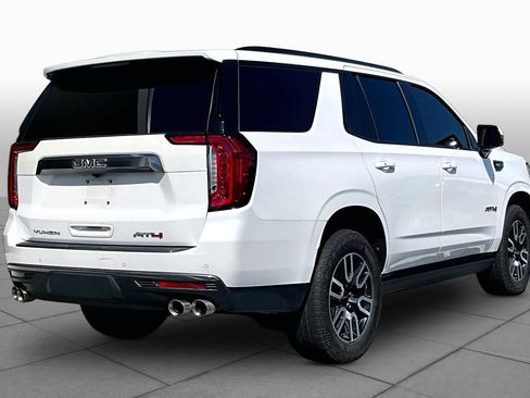 Used 2024 GMC Yukon AT4 w/ AT4 Premium Plus Package AWD/4WD image 12