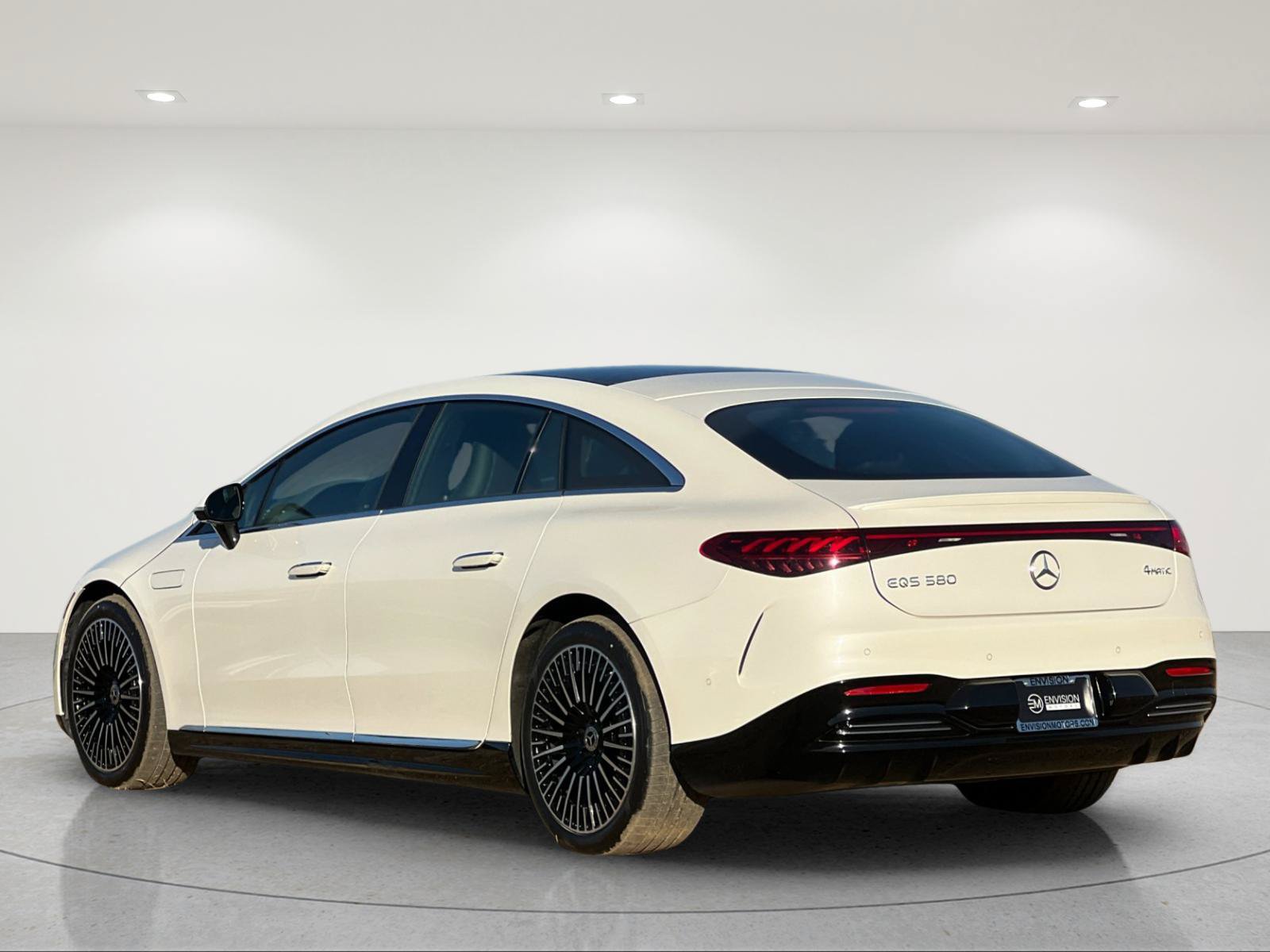 Certified 2022 Mercedes-Benz EQS 580 4MATIC Sedan image 3