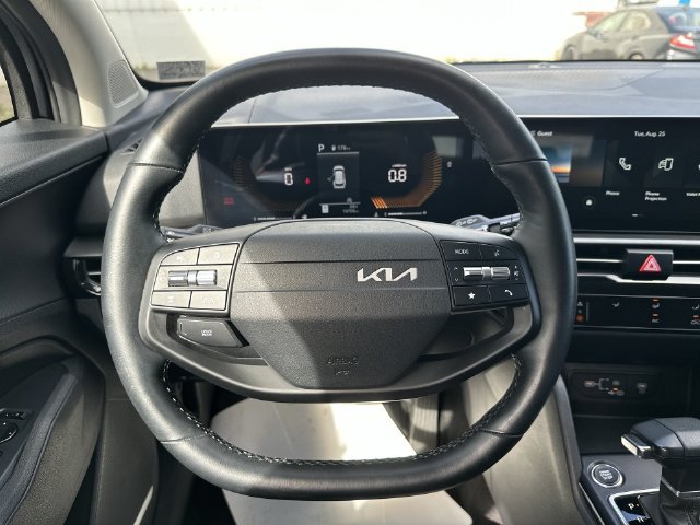 Used 2026 Kia Sportage LX FWD image 20