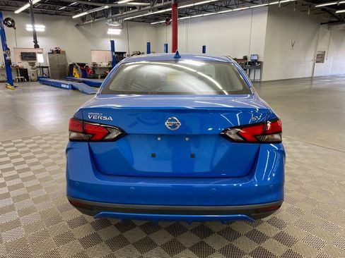 Used 2020 Nissan Versa SV FWD image 8